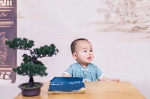 万宁宝宝被跳蚤咬了 万宁宝宝被跳蚤咬了